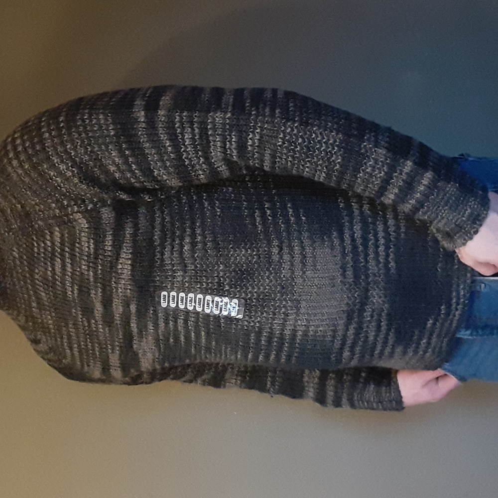 Perry Ellis Central Park knitted sweater